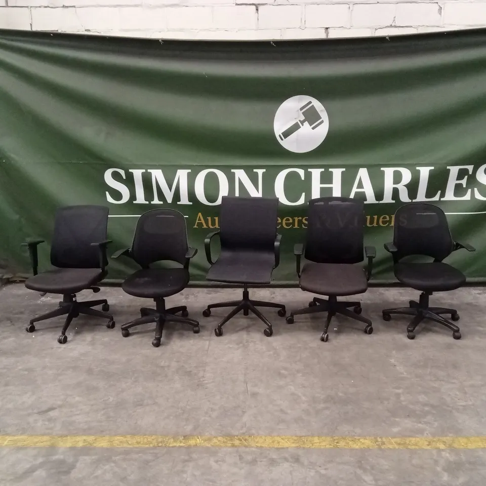 10 x ASSORTED SWIVEL OFFICE CHAIRS
