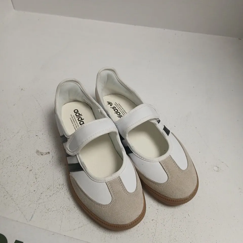 ADIDAS VELCRO STRAP SNEAKERS – WHITE/BEIGE, GUM SOLE, UK 5 (US 6.5, FR 38)