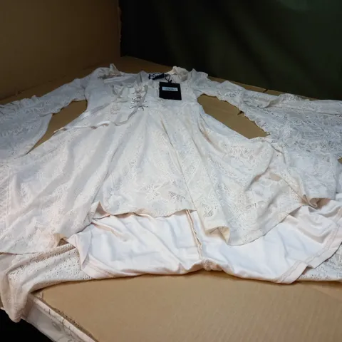 KILLING STAR IVORY LACE OFF SHOULDER/FLARE SLEEVED DRESS - SMALL
