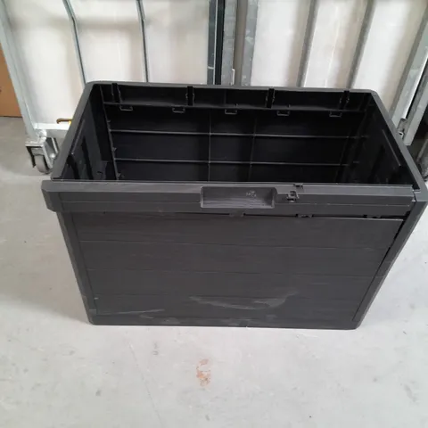 UNBOXED BACK OUTDOOR STORAGE BOX