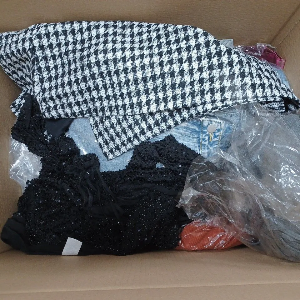BOX OF APPROXIMATELY 15 ASSORTED CLOTHING ITEMS TO INCUDE - BIKINI PANTS - BRA - SHORTS ETC