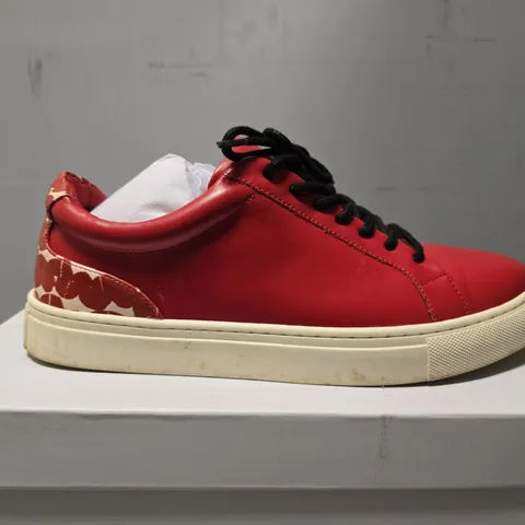 BEN DE LISI LACE UP PEBBLE LEATHER TRAINER RED SIZE 6