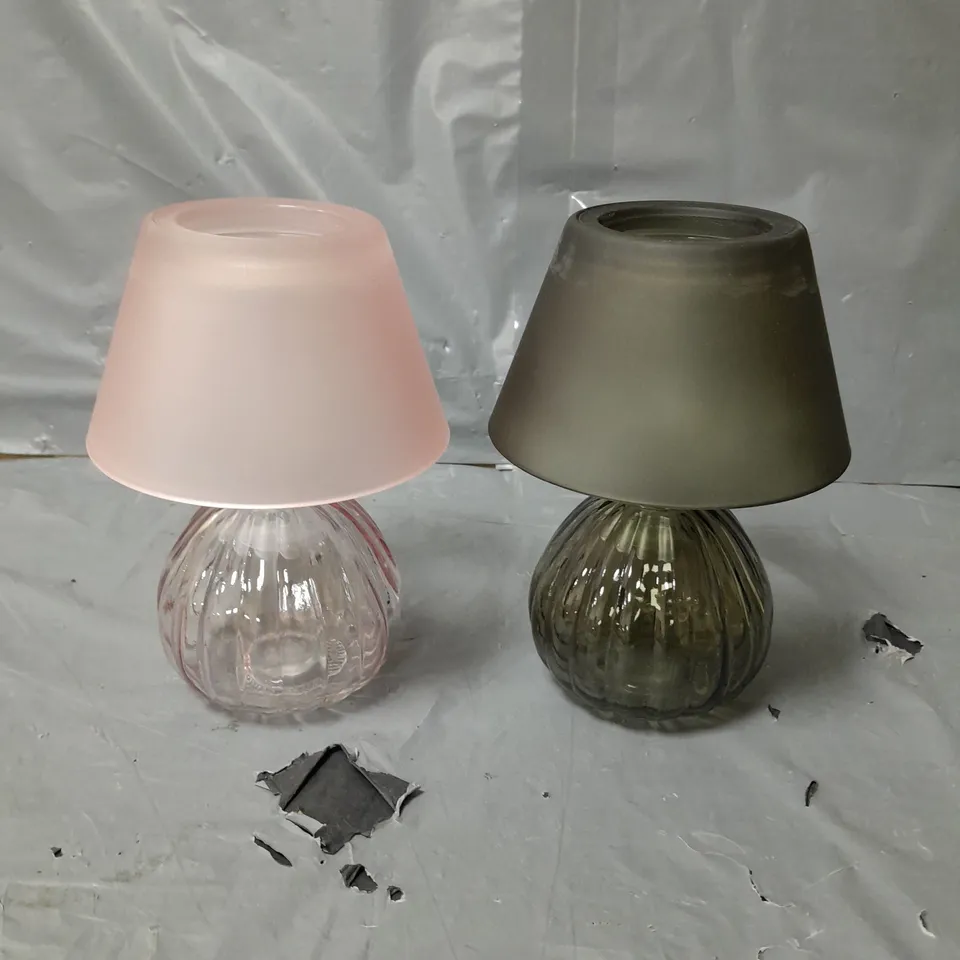 APPROXIMATELY 8 GEORGE HOME GLASS TEALIGHT HOLDERS - PINK AND BLACK