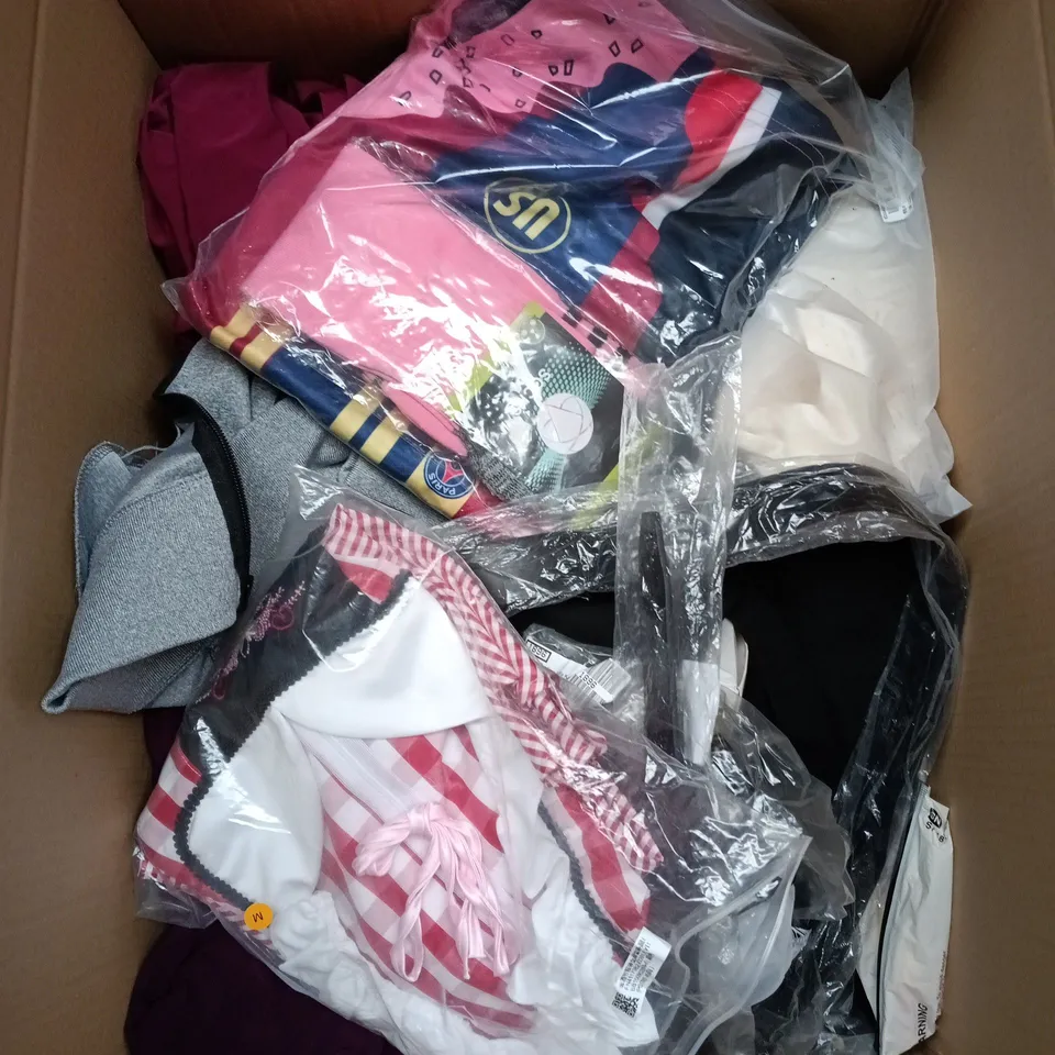 BOX OF APPROXIMATELY 20 ASSORTED CLOTHING ITEMS TO INCLUDE DRESS, VEST, FANCY DRESS COSTUME, ETC
