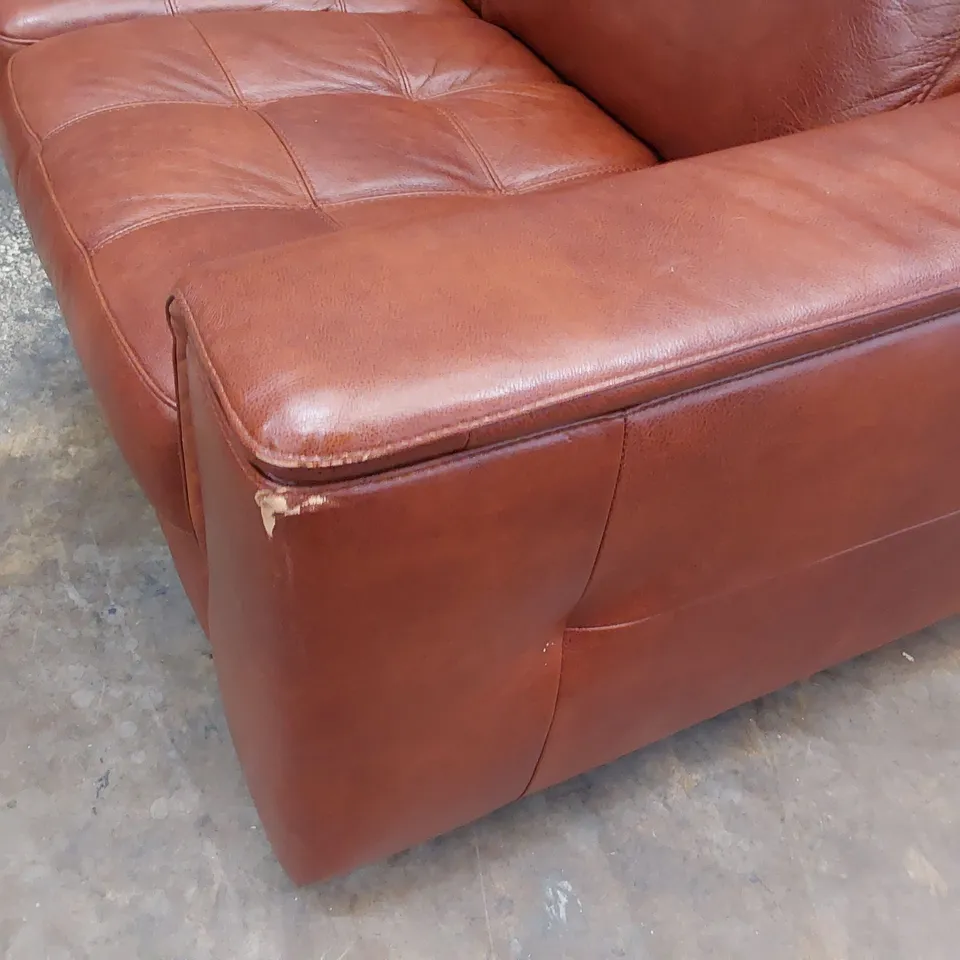 PAIR OF QUALITY ITALIAN DESIGNER POWER RECLINING TWO SEATER SOFAS CHESTNUT LEATHER 