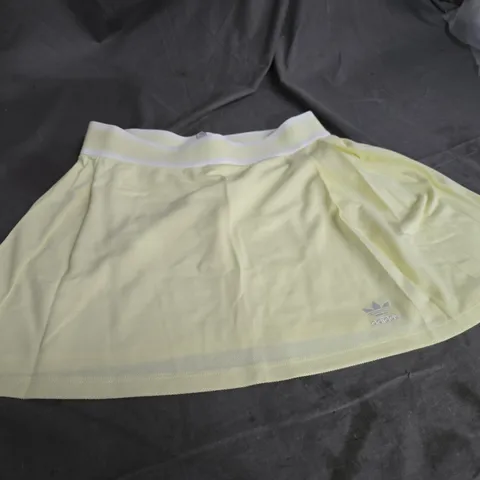 ADIDAS WOMEN'S PALE YELLOW SKIRT – UK 14