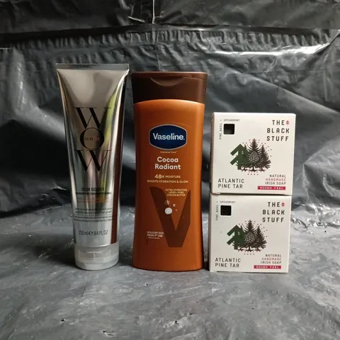 APPROXIMATELY 20 ASSORTED COSMETIC ITEMS TO INCLUDE THE BLACK STUFF, VASELINE, ETC - COLLECTION ONLY