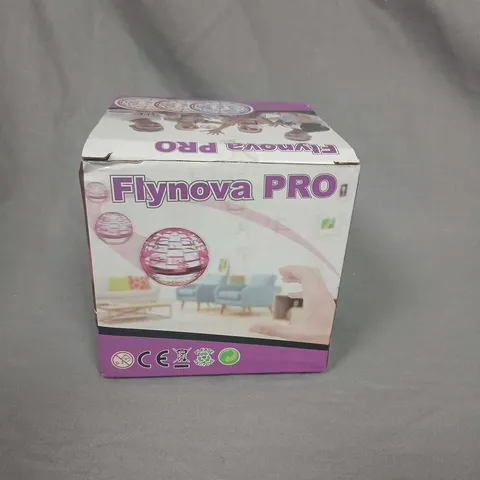 TWELVE FLYNOVA PRO FLYING SPINNER - TOY (6+ AGES)