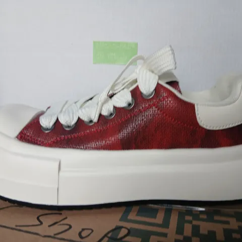 AMANIYA RED METALLIC LEATHER SNEAKERS, UK 6 (EU 39) – MODEL L-2507