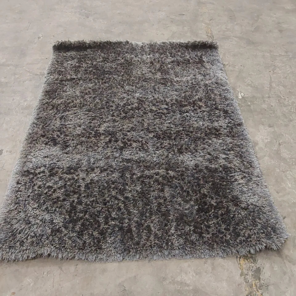QUALITY DESIGNER AREA RUG - APPROXIMATELY 200 x 140cm