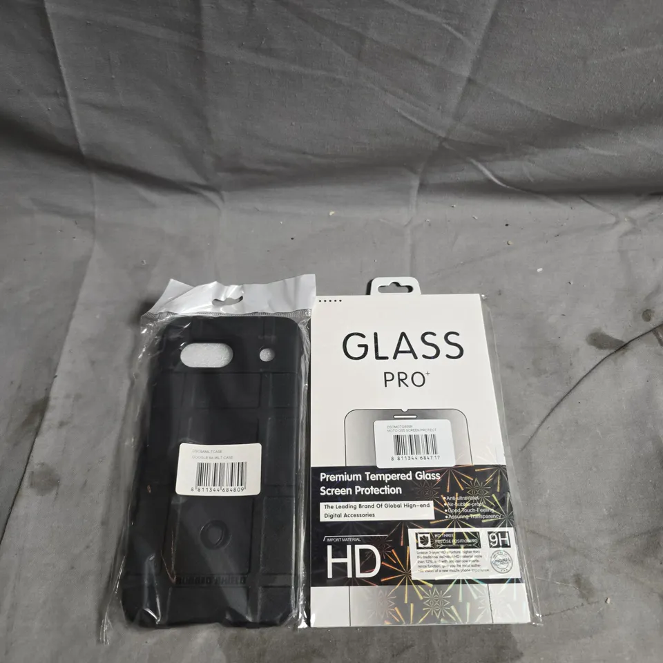 BOX OF ASSORTED PHONE ITEMS TO INCLUDE PHONE CASES AND TEMPERED GLASS