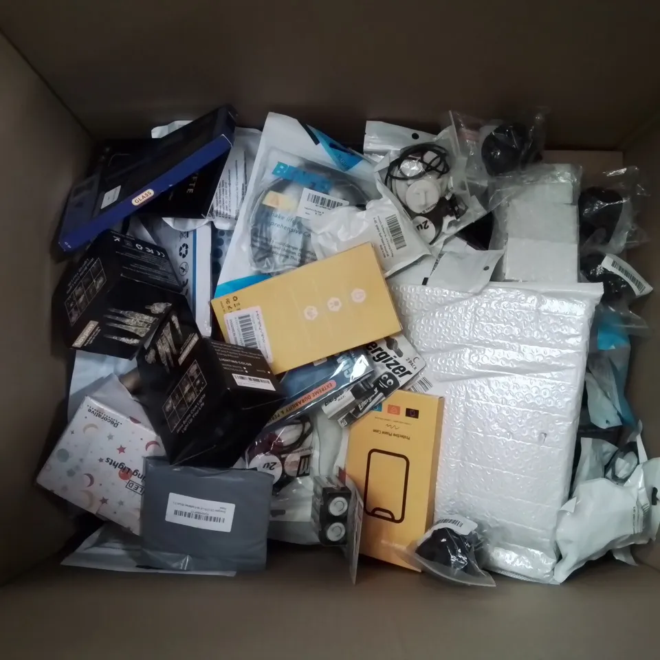 BOX CONTAINING LARGE AMOUNT OF BOXED ELECTRICAL ITEMS TO INCLUDE: EARPHONES, GLASS PROTECTION COVERS, INK CARTRIDGES, PHONE HOLDERS ETC.