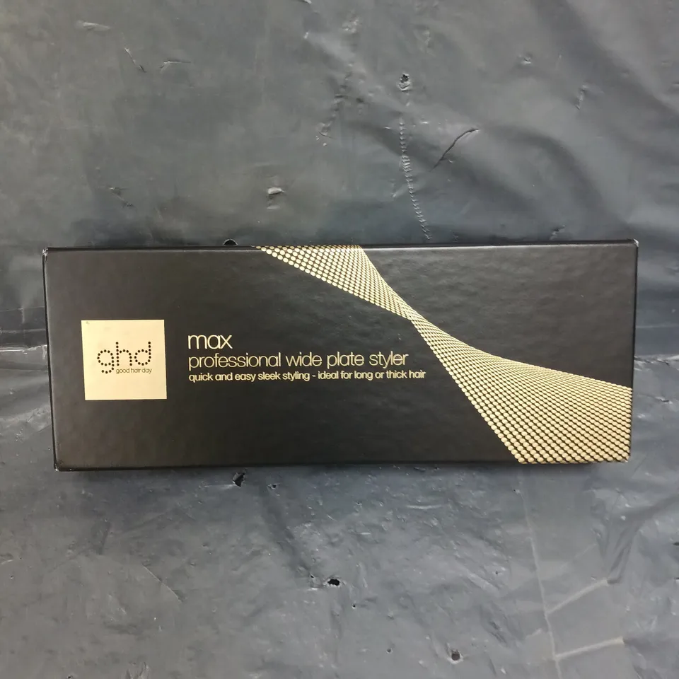 GHD MAX - WIDE PLATE HAIR STRAIGHTENER - BLACK