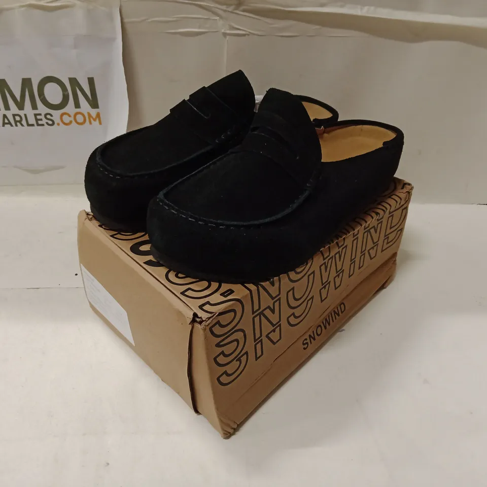 SNOWIND SNOW BOOTS, BLACK SUEDE, UK 8 (EU 42)