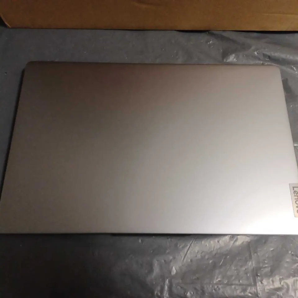 BOXED LENOVO IDEAPAD SLIM 3 INTEL N100 4GB 128GB UFS LAPTOP IN ARTIC GREY - 15IAN8