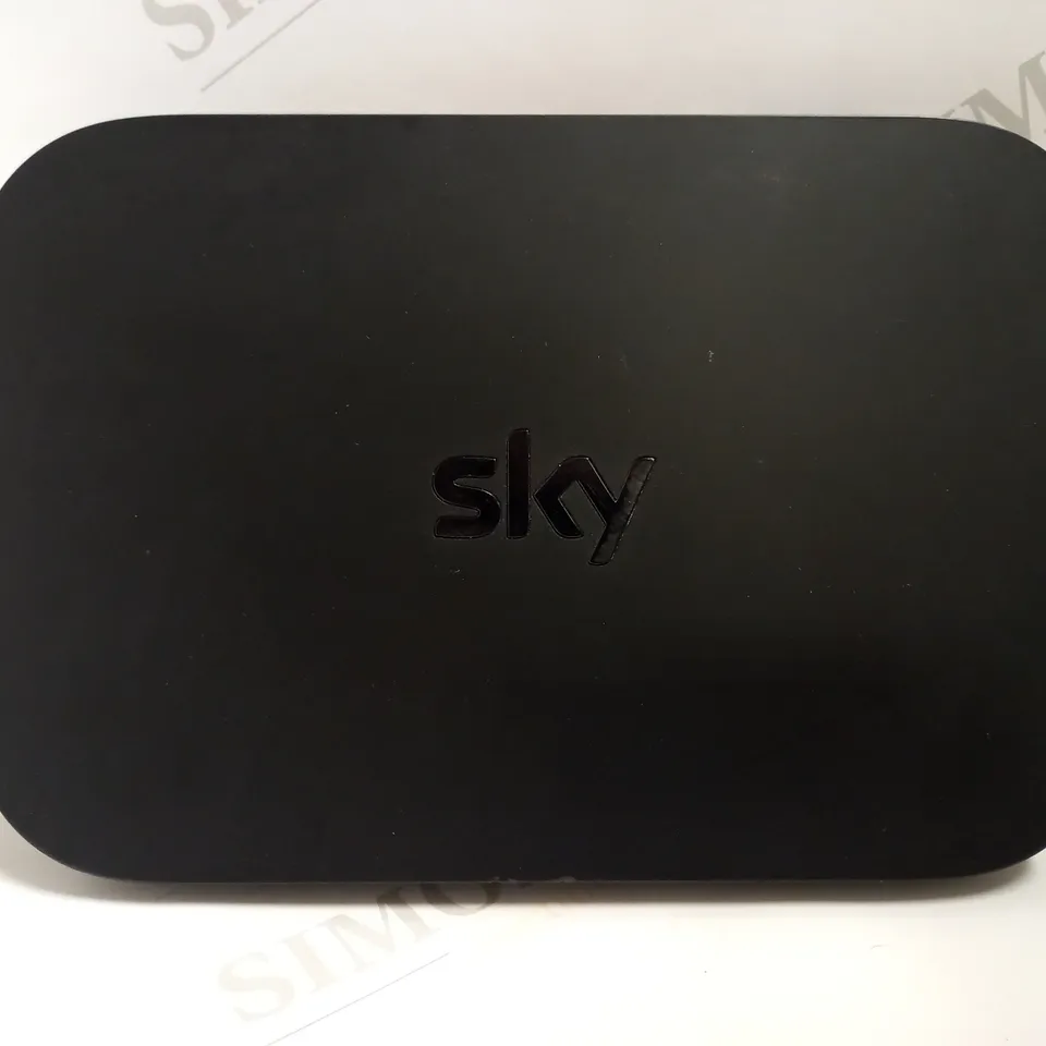 SKY Q SET TOP BOX - EM150 BLACK