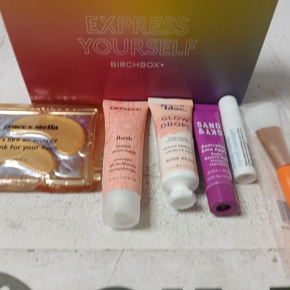 BIRCHBOX EXPRESS YOURSELF BEAUTY SAMPLE BOX