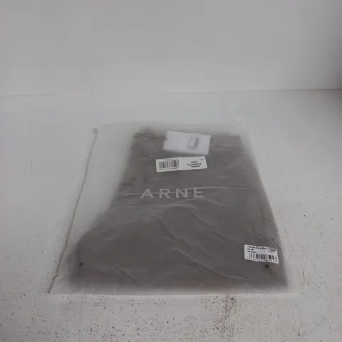ARNE TAILORED CHINO SHORTS IN TAUPE 34R