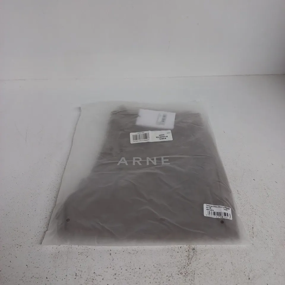 ARNE TAILORED CHINO SHORTS IN TAUPE 34R