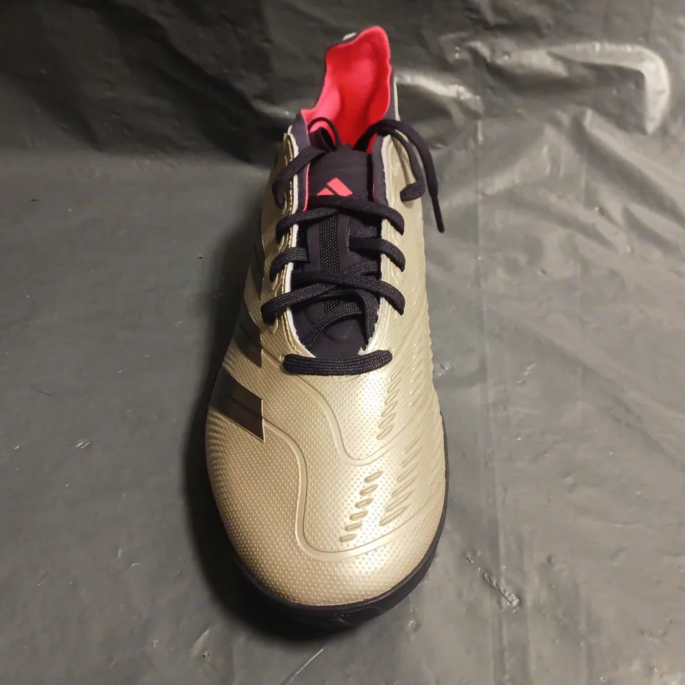 BOXED PAIR OF ADIDAS PREDATOR LEAGUE TF SHOES IN CHAMPAGNE UK SIZE 7