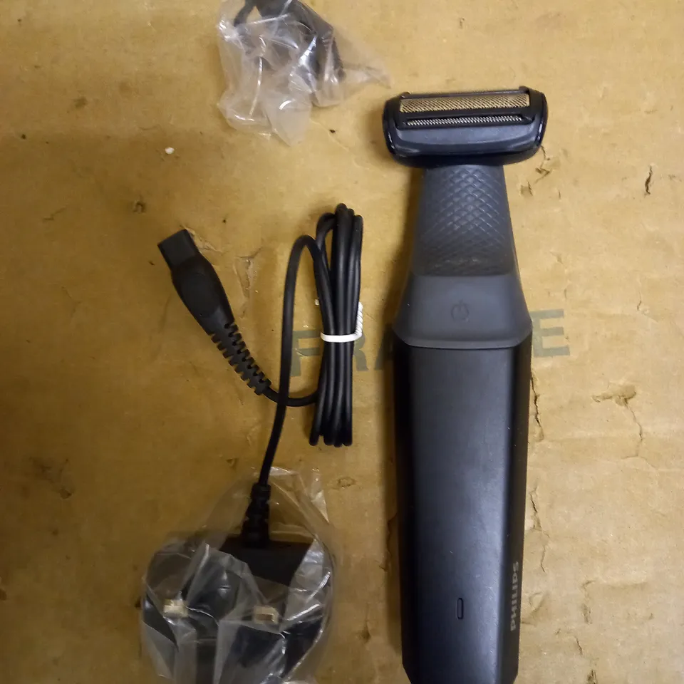 PHILIPS SERIES 3000 SHOWERPROOF BODY GROOMER