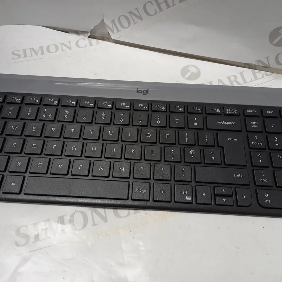 LOGITECH MK470 SLIM WIRELESS KEYBOARD & MOUSE