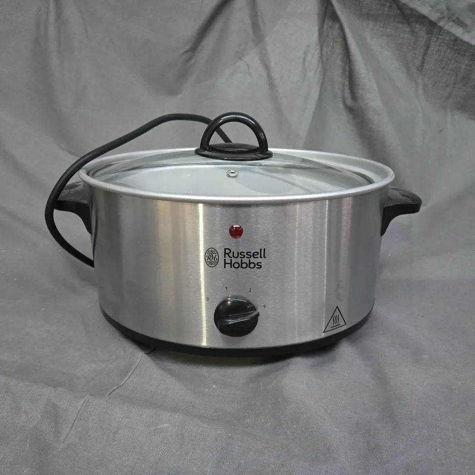 RUSSELL HOBBS SLOW COOKER