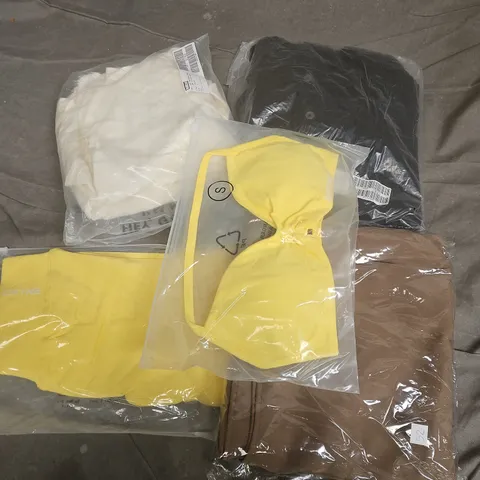 APPROXIMATELY 30 ASSORTED CLOTHING ITEMS IN VARIOUS SIZES, STYLES & COLOURS TO INCLUDE BRANDS SUCH AS RIVER ISLAND, DFYNE, JDY, ETC - COLLECTION ONLY
