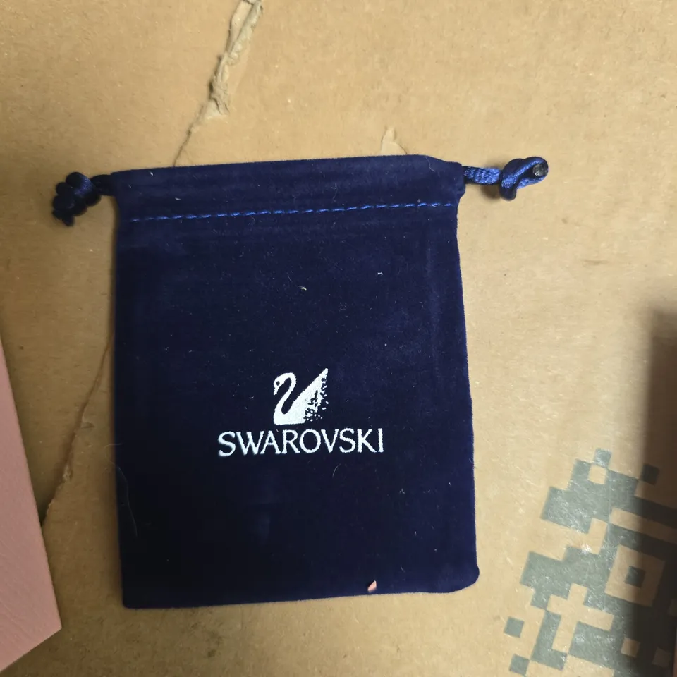 SWAROVSKI GOLD-TONE BRACELET WITH CHARM – WITH BLUE SWAROVSKI POUCH