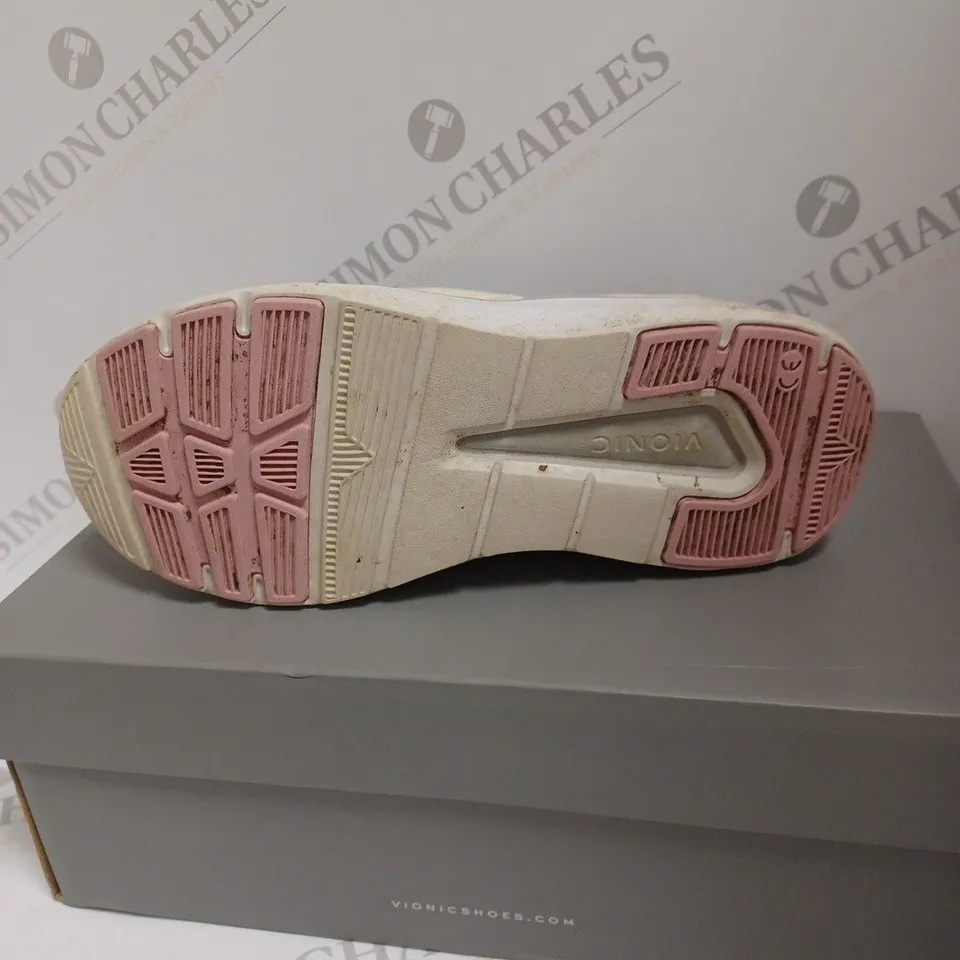 BOXED VIONIC DELMAR AYSE TRAINERS, WHITE - SIZE 4.5