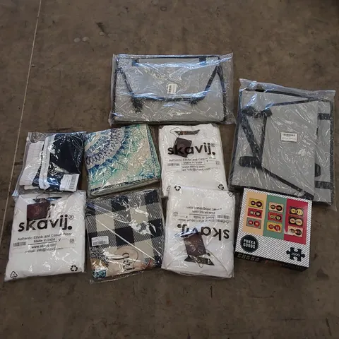 PALLET OF ASSORTED HOUSEHOLD ITEMS AND CONSUMER PRODUCTS. INCLUDES CLOTHES, JIGSAW, PET CAR SEATS ETC