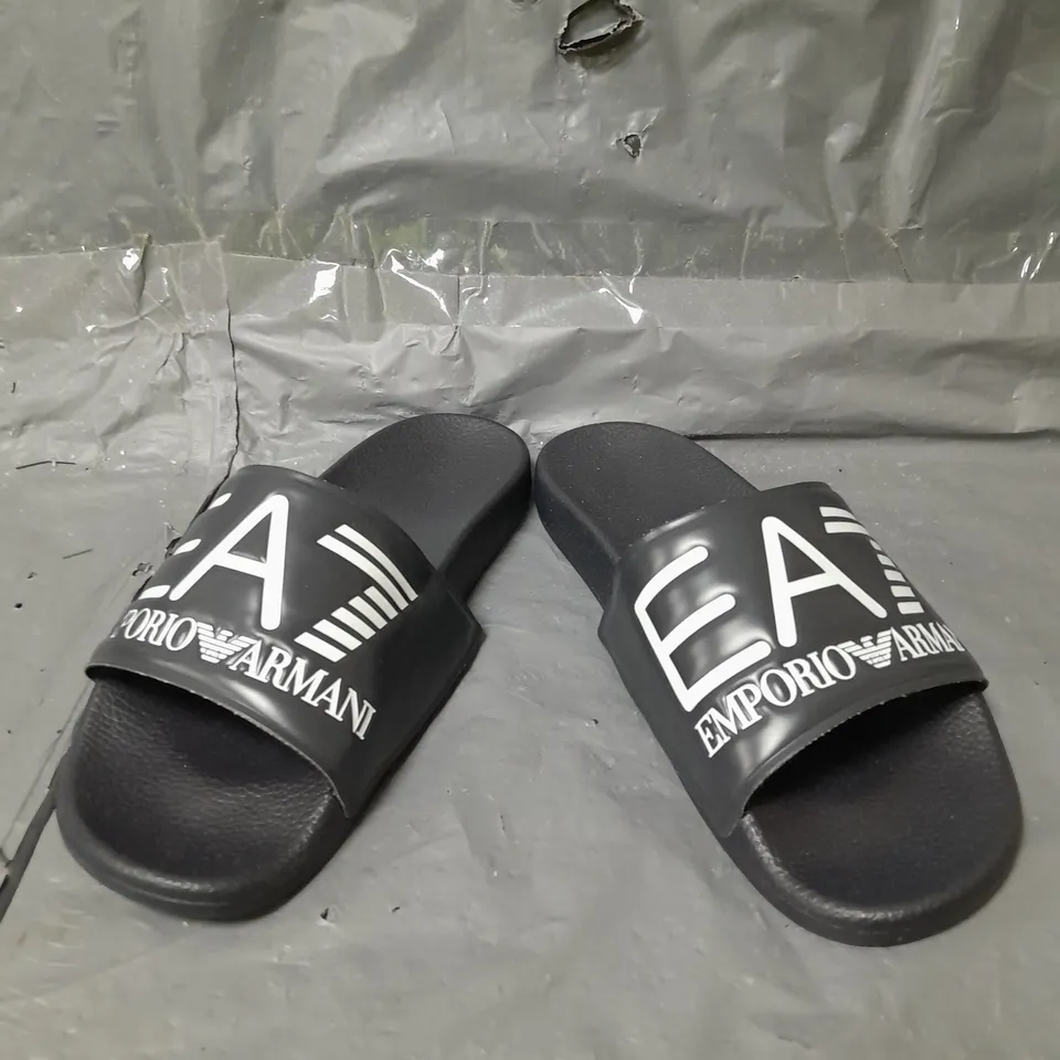 EMPORIO ARMANI LOGO MENS SLIDERS - NAVY - SIZE 41