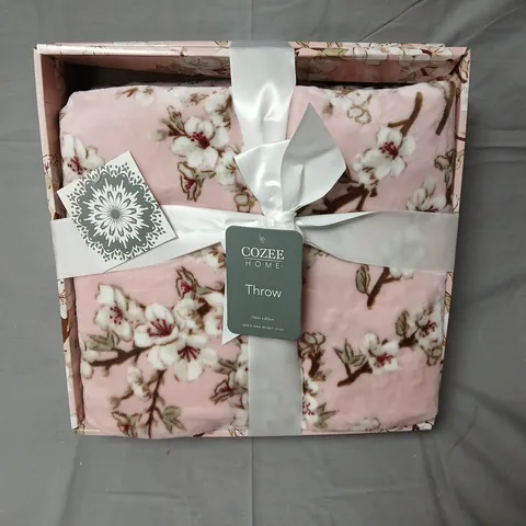 Cozee Home Throw Blanket – Pink Floral, 152 x 203 cm