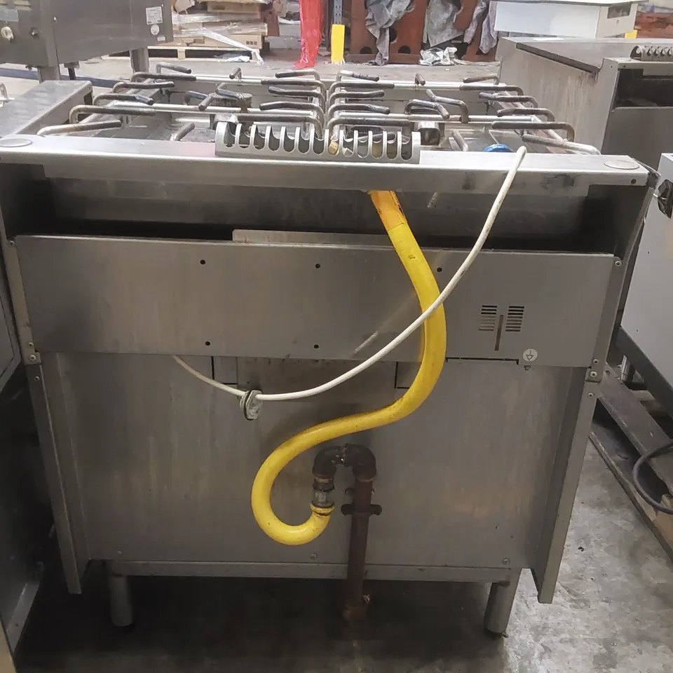 BONNET COMMERCIAL 4 BURNER OVEN