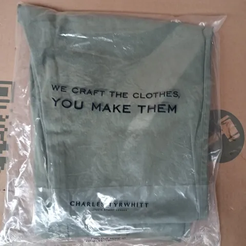 BAGGED CHARLES TYRWHITT GREEN CLASSIC FIT WASHED CHINOS SIZE 38W/U