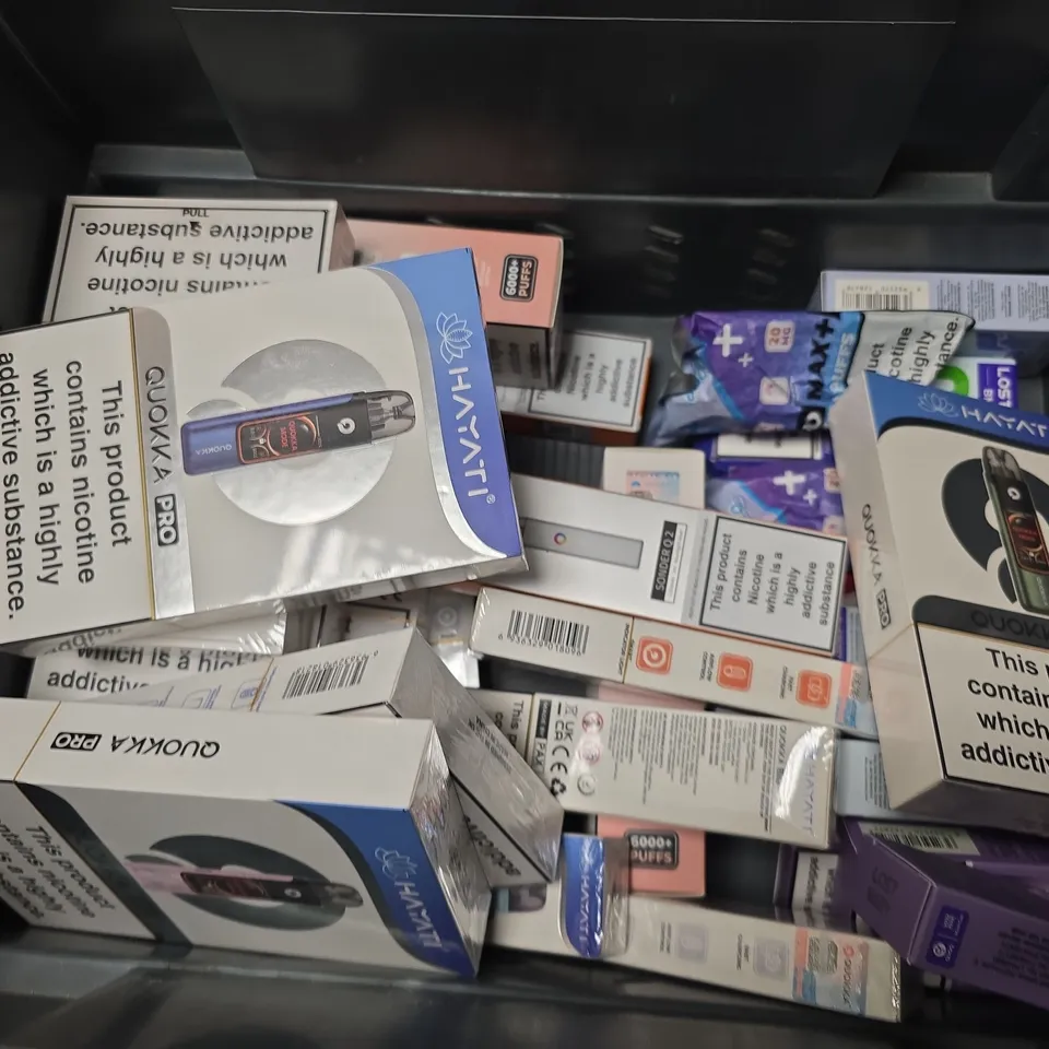 APPROXIMATELY 20 ASSORTED E-CIGARETTE PRODUCTS TO INCLUDE BRANDS SUCH AS LOST MARY, PIXL, HAYATI, ETC - COLLECTION ONLY
