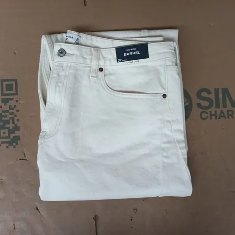 ABERCROMBIE & FITCH MID RISE BARREL JEANS IN OFF-WHITE SIZE 32 SHORT