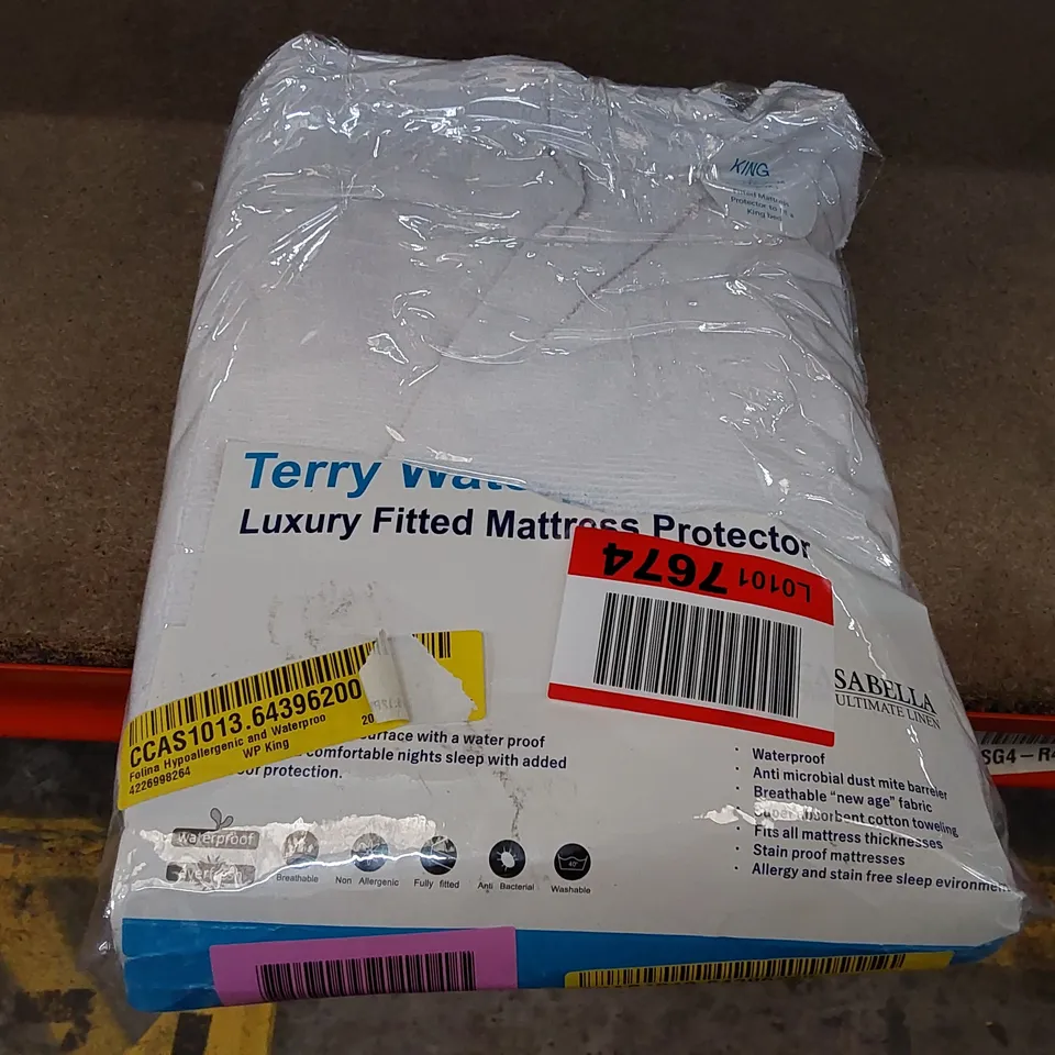 BAGGED FOLINA HYPOALLERGENIC AND WATERPROOF LUXURY FITTED MATTRESS PROTECTOR- KING SIZE (1 ITEM)