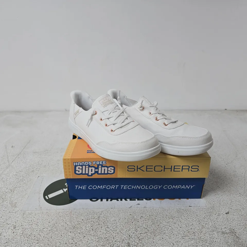 SKECHERS WHITE SNEAKERS UK 6 BOXED