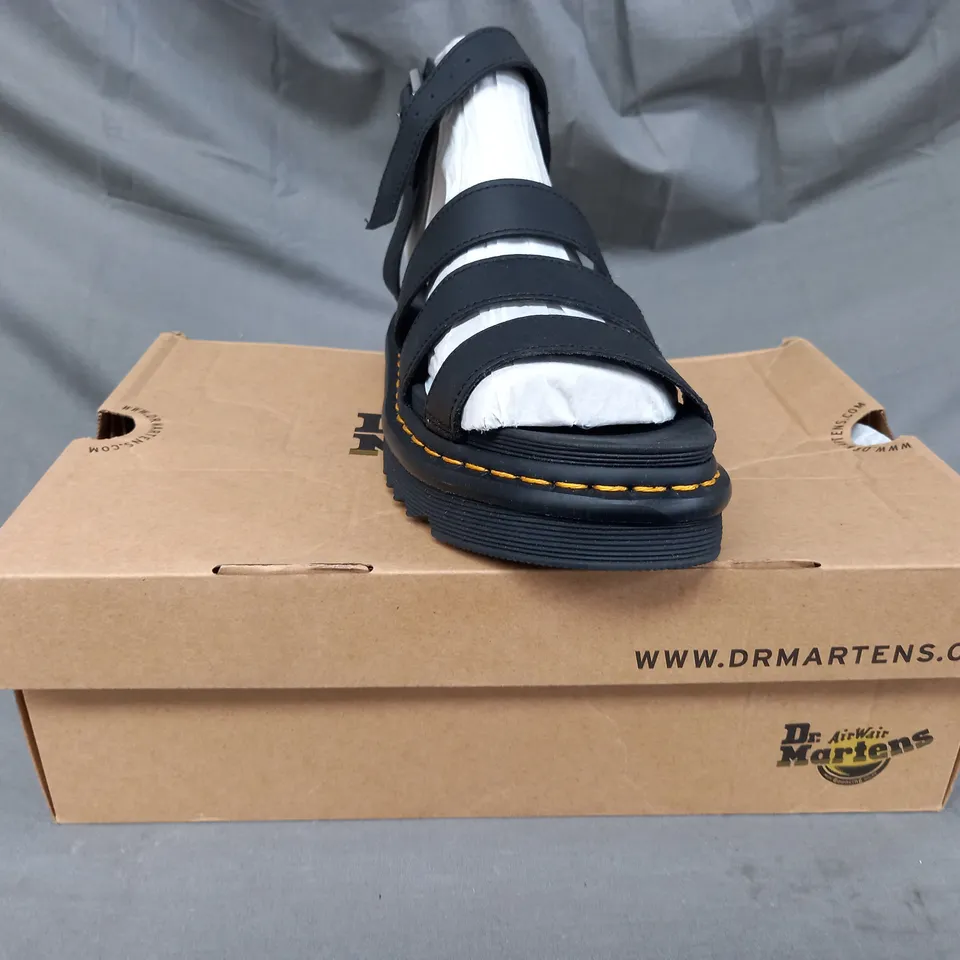 BOXED PAIR OF DR MARTENS BLAIRE OPEN TOE SANDALS IN BLACK UK SIZE 5