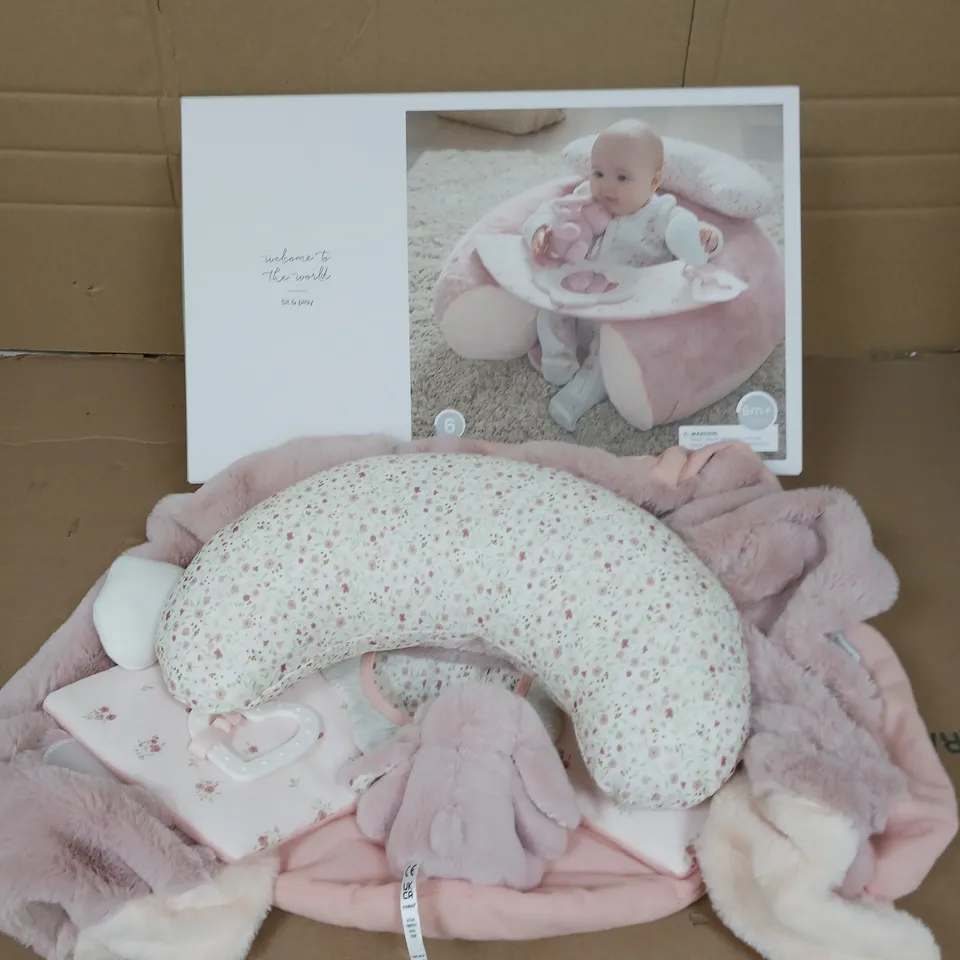 BOXED MAMAS & PAPAS SIT & PLAY - WELCOME TO THE WORLD PINK