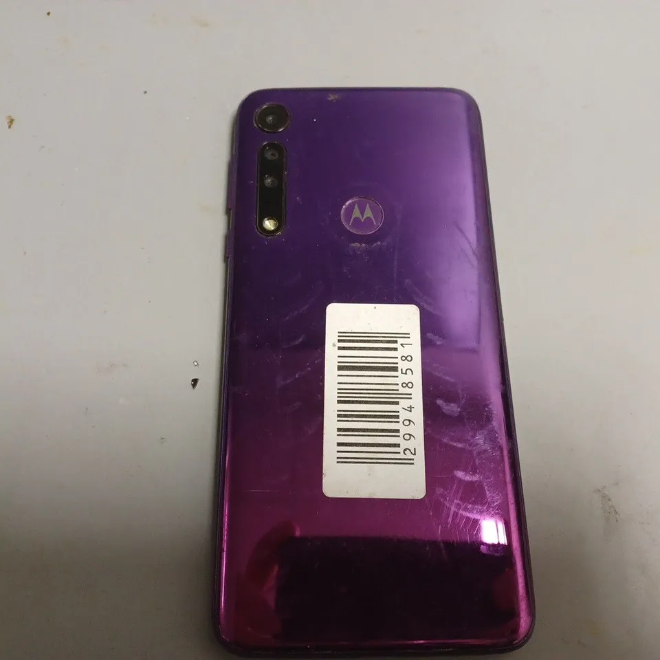 MOTOROLA ONE MACRO