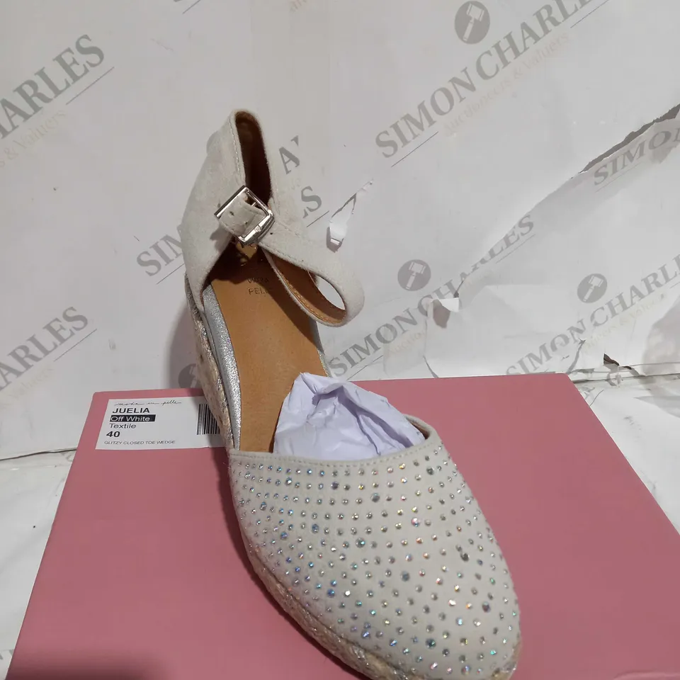 BOXED MODA IN PELLE OFF WHITE SPARKLE WEDGE OFF WHITE - SIZE 7