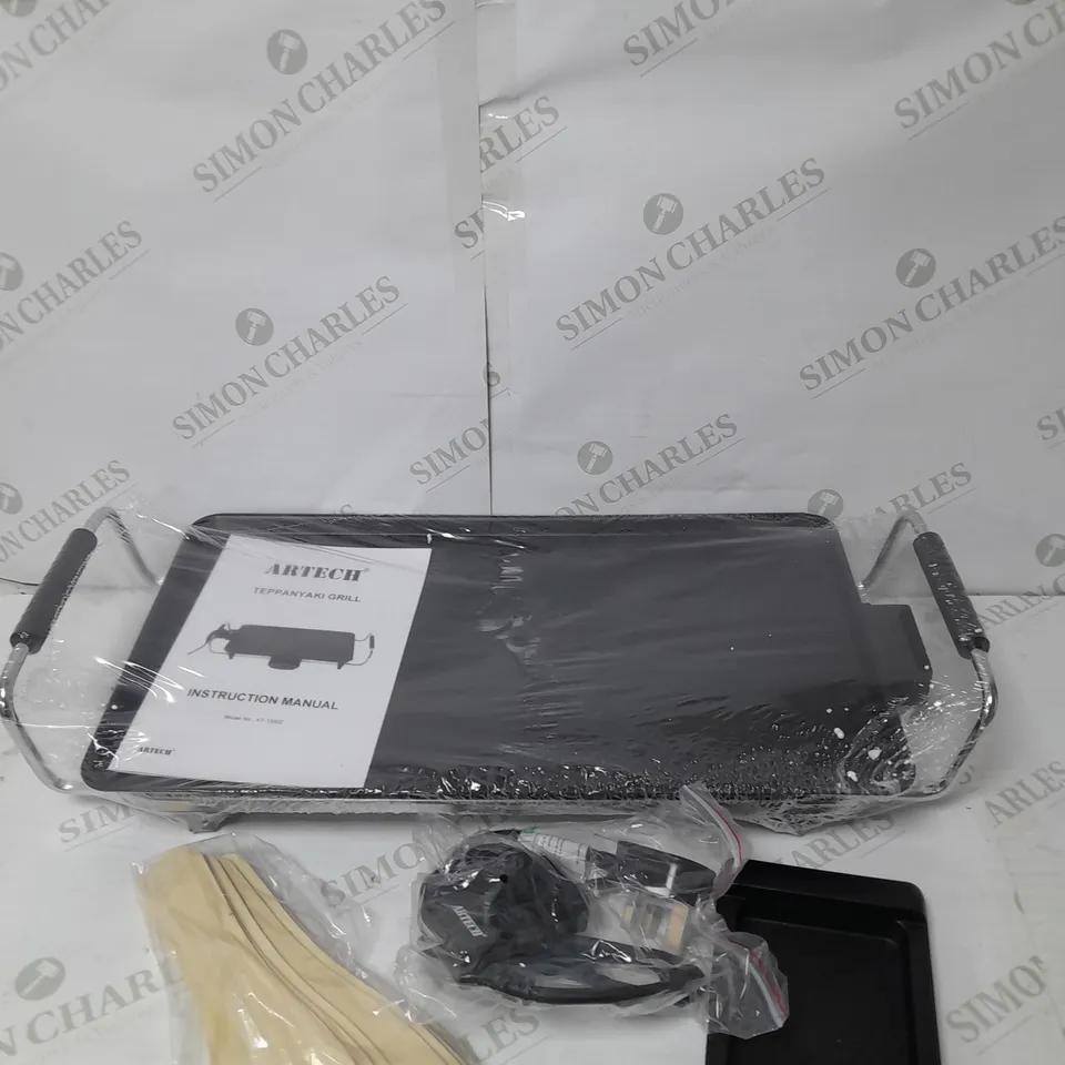 BOXED ARTECH TEPPANYAKI GRILL 