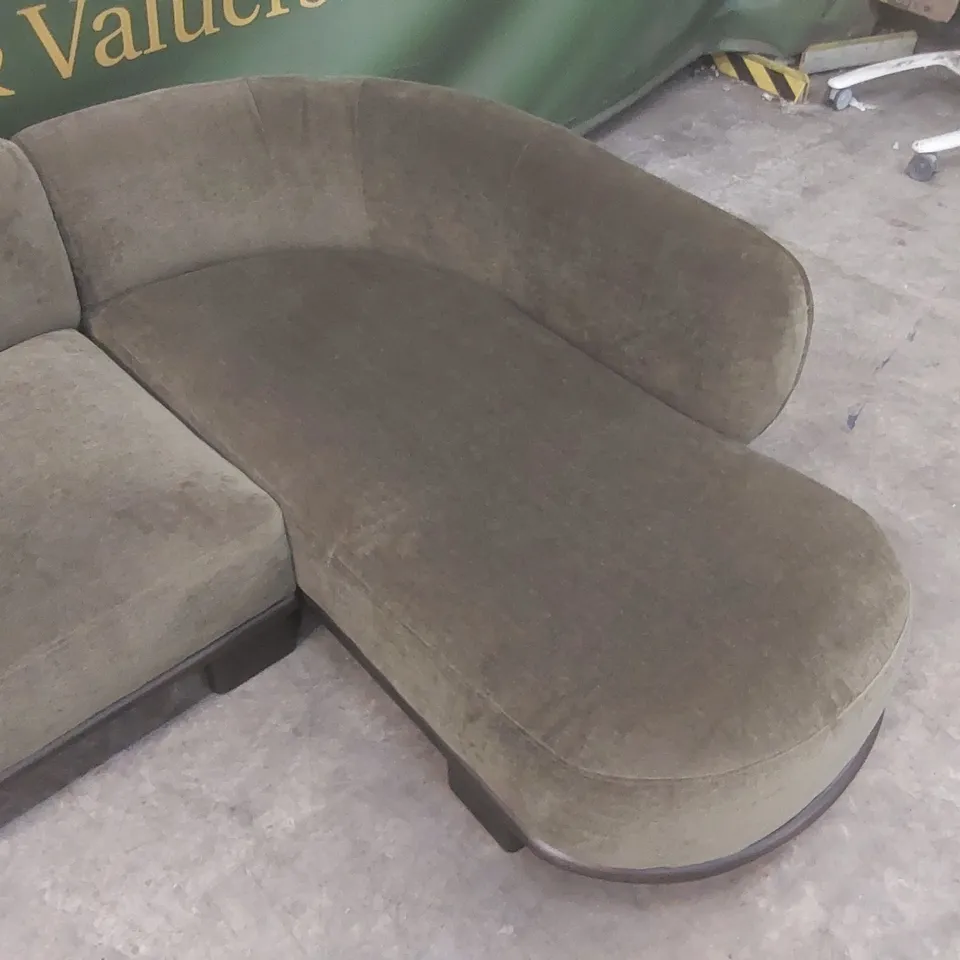 DANETTI FLORENCE OLIVE GREEN FABRIC WITH DARK WOOD RIGHT HAND FACING CHAISE SOFA RRP £1999