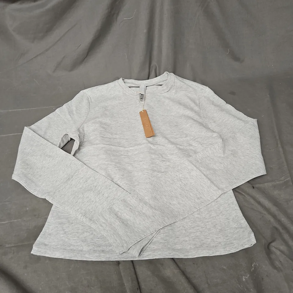 SKIMS COTTON JERSEY LONG SLEEVE TSHIRT IN LIGHT HEATHER GREY SIZE M