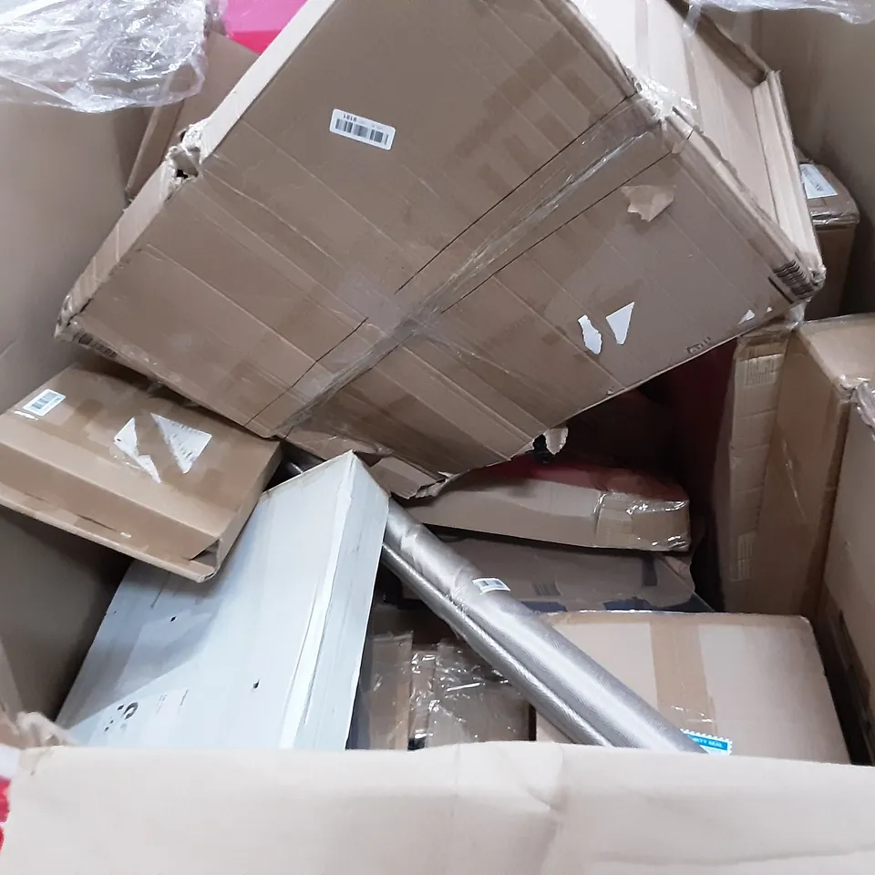PALLET OF ASSORTED PRODUCTS INCLUDING HOMIDEC, GET FIT DOUBLE PREMIUM AIR BED, BARAKARA STEPPED BABY TOILET SEAT, RETRACTABLE ISOLATION SAFETY GATE  