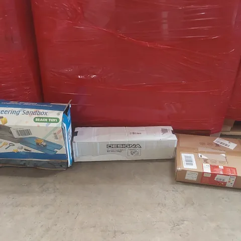 PALLET CONTAINING A VERY LARGE QUANTITY OF ASSORTED ITEMS INCLUDING: ENGINEERING TOY SANDBOX, CARPET MAT, CEILING LIGHT ECT