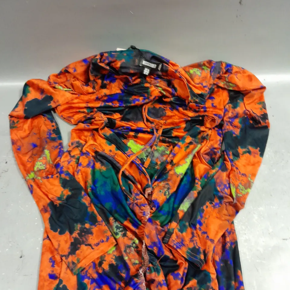 APPROXIMATELY 15 ASSORTED CLOTHING PRODUCTS IN VARIOUS STYLES & SIZES	