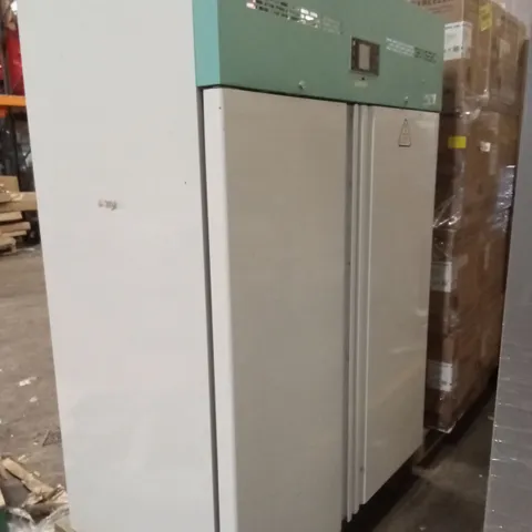 LEC MEDICAL TEMPERATURE CONTROLLED MEDICINE STORAGE UNIT